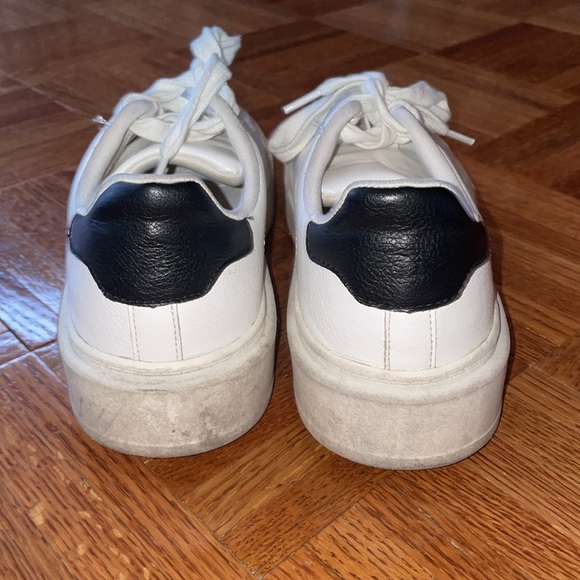 Steve Madden platform sneakers - Picture 3 of 5